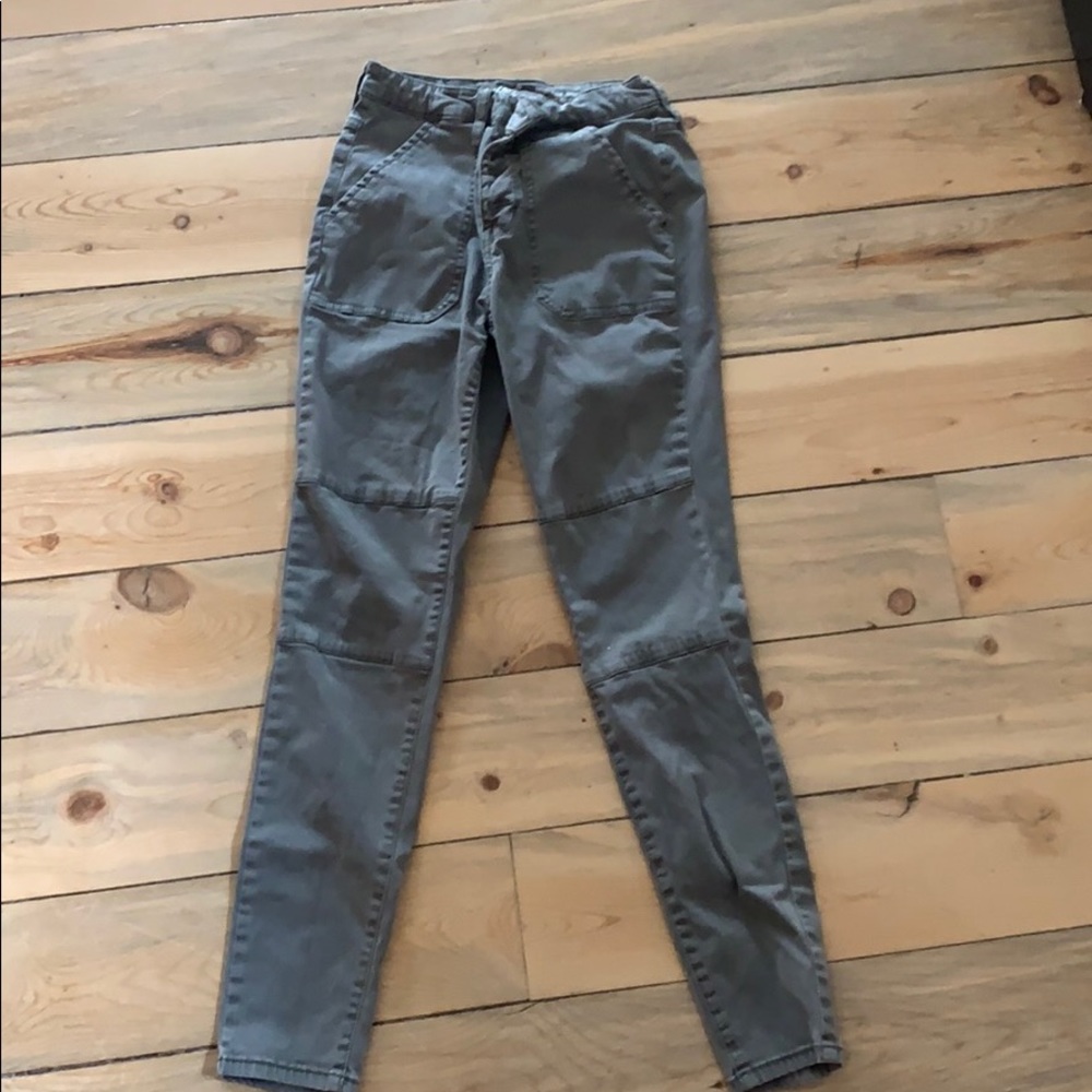 High waisted jeans